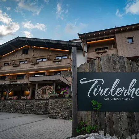 Hotel Tirolerherz Sankt Ulrich am Pillersee