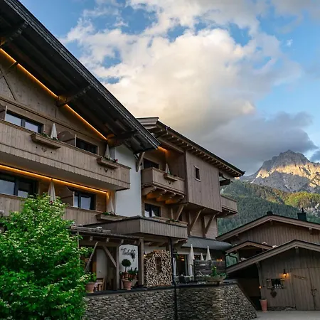 Hotel Tirolerherz
