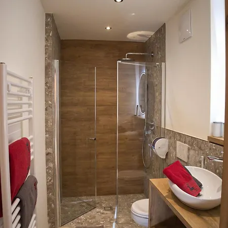 Tirolerherz * ザンクト・ウルリッヒ・アム・ピラーゼー