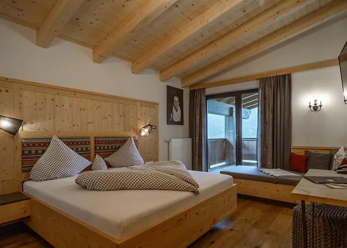 Tirolerherz * ザンクト・ウルリッヒ・アム・ピラーゼー