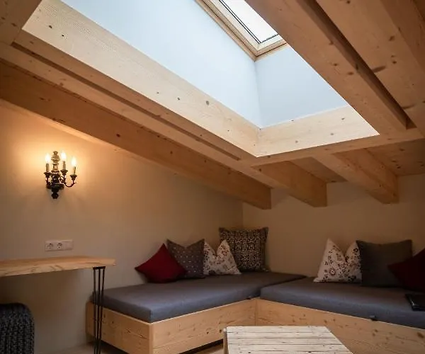 ホテル Tirolerherz *